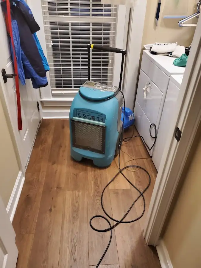 Commercial dehumidifier deployed for Flood Damage Cleanup in Midland